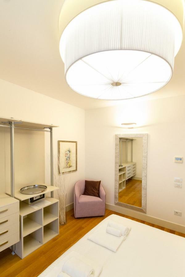 Tergesteo Palace Suite Триест Экстерьер фото